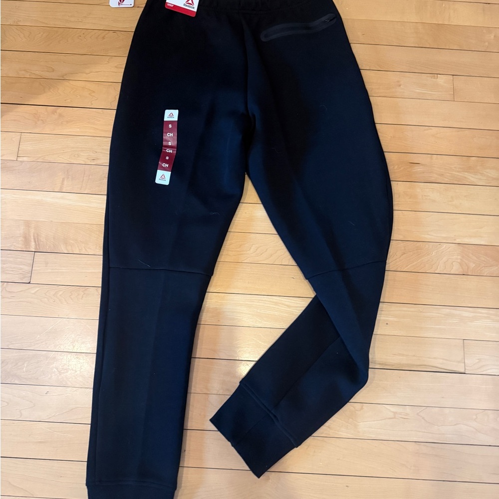 Reebok Men's Dark Joggers